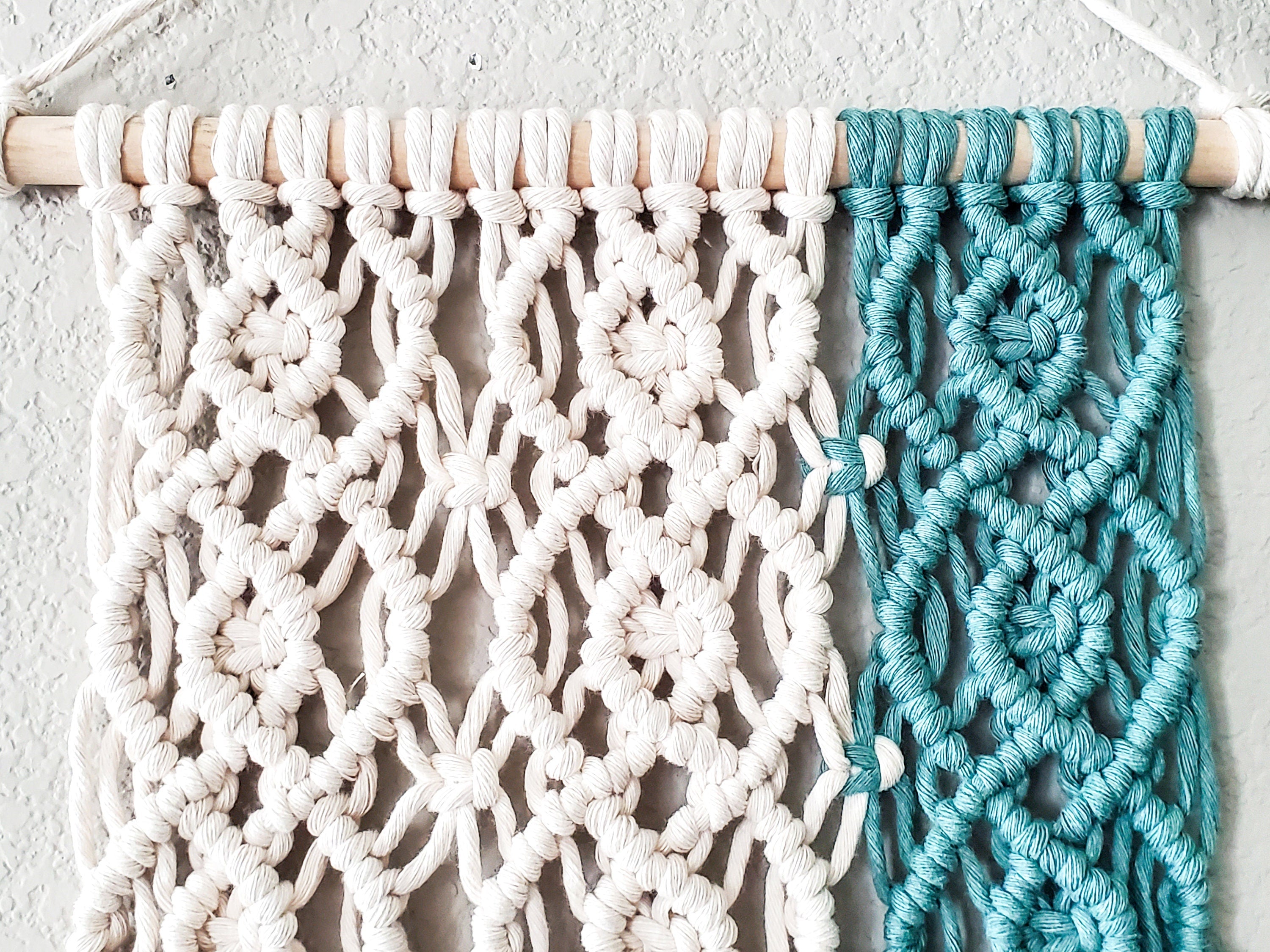 macrame wall hanging pattern. instant download pdf & free knot guide. DIY macrame tutorial step by step pattern. DIY boho wall home decor.